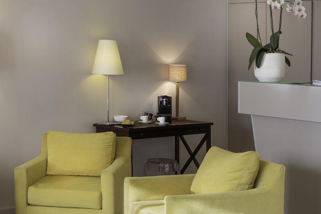 Best Western Rives De Paris La Defense Courbevoie Exterior photo